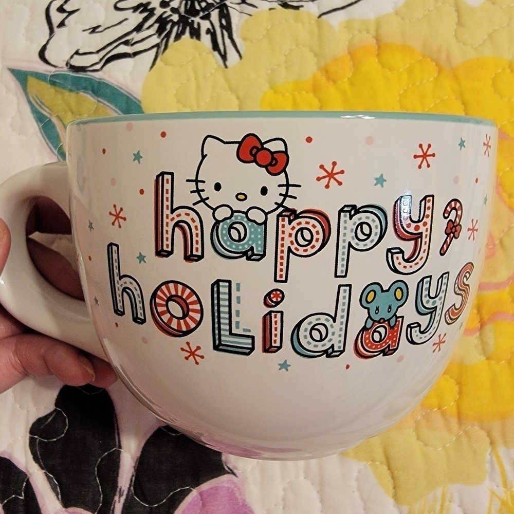 NWOT Hello Kitty 24 oz Oversized Mug